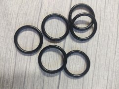 Kovové kroužky černé 20mm